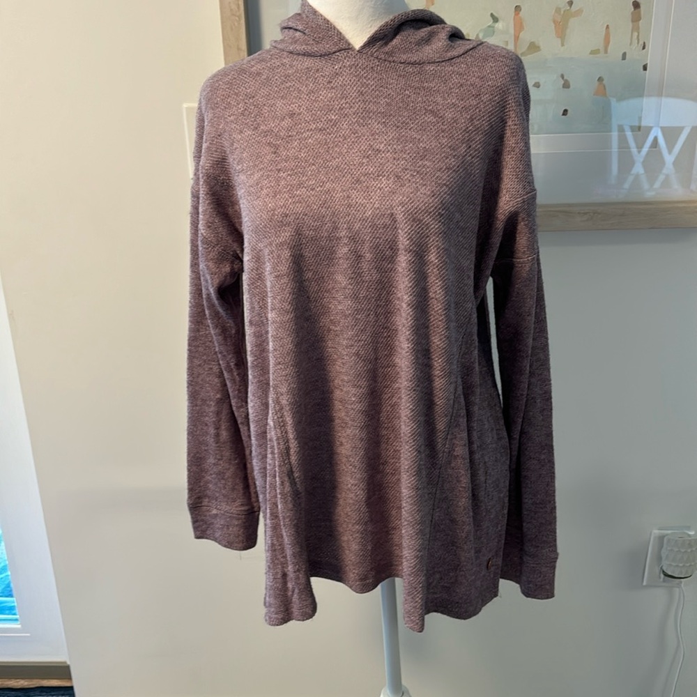 NWT 🌸 Livi purple hooded sweater size 10/12